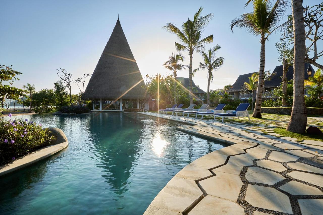 Sudamala Resort, Komodo, 라부안 바조 외부 사진 The resort's main pool