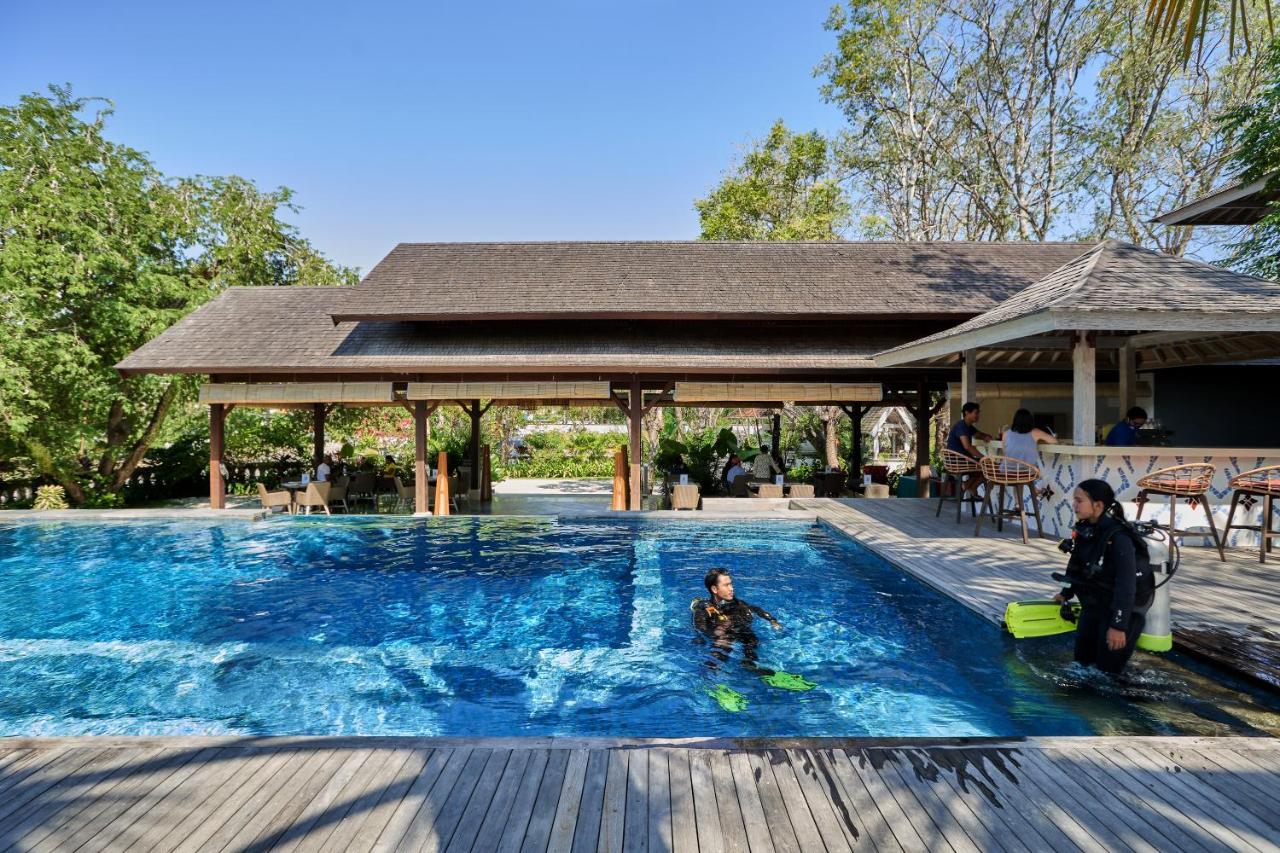 Sudamala Resort, Komodo, 라부안 바조 외부 사진 The swimming pool at the resort