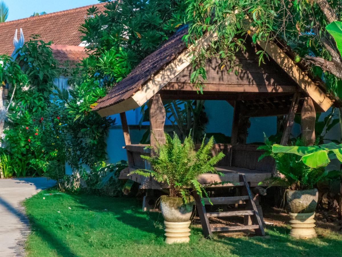 Sudamala Resort, Komodo, 라부안 바조 외부 사진 A sala in Thailand